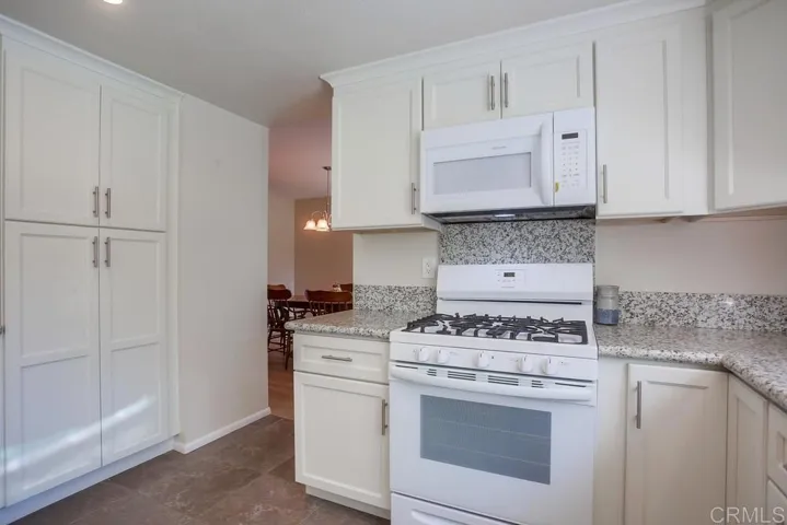 2074 Caraway, Escondido, California 92026