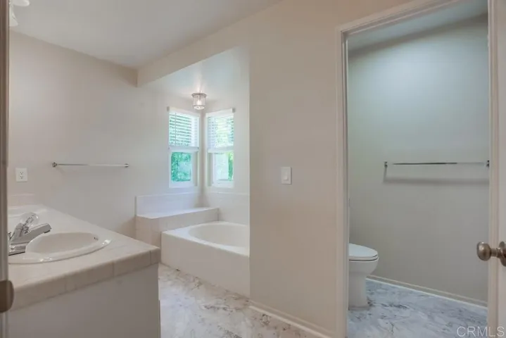 2074 Caraway, Escondido, California 92026