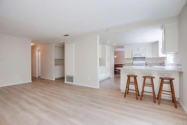 2074 Caraway, Escondido, California 92026