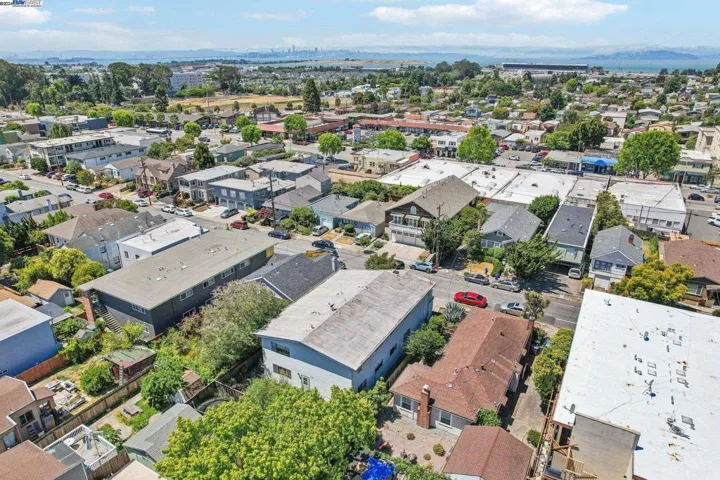 933 Kains Ave, Albany, California 94706