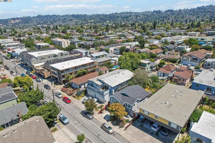 933 Kains Ave, Albany, California 94706