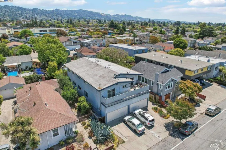 933 Kains Ave, Albany, California 94706
