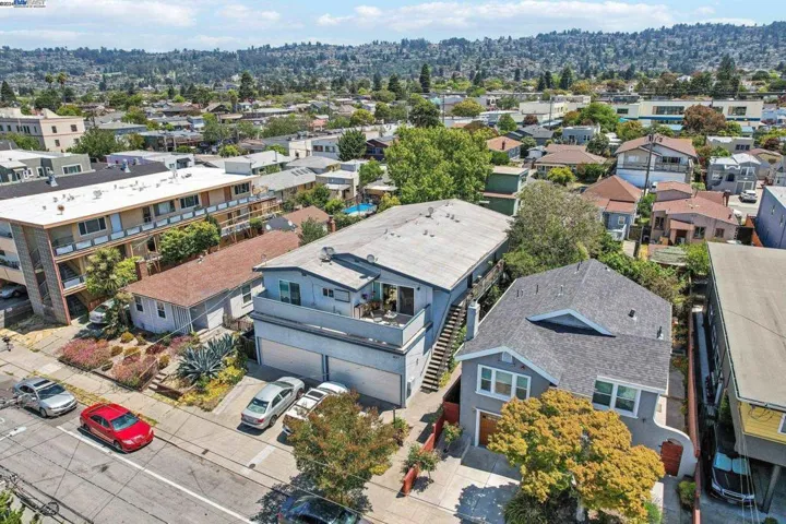 933 Kains Ave, Albany, California 94706