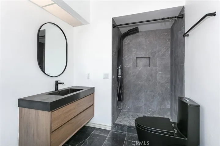 20737 Roscoe Boulevard 806, Winnetka, California 91306