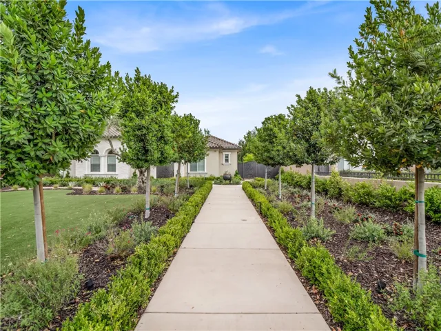2315 W Dovewood Lane, Fresno, California 93711