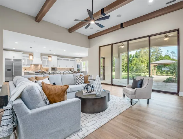 2315 W Dovewood Lane, Fresno, California 93711