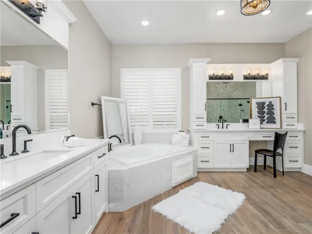 2315 W Dovewood Lane, Fresno, California 93711