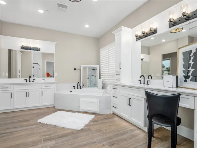 2315 W Dovewood Lane, Fresno, California 93711