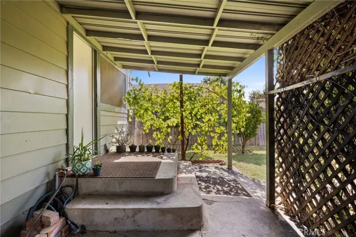 447 Ray Street, Bakersfield, California 93308