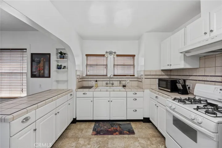 447 Ray Street, Bakersfield, California 93308