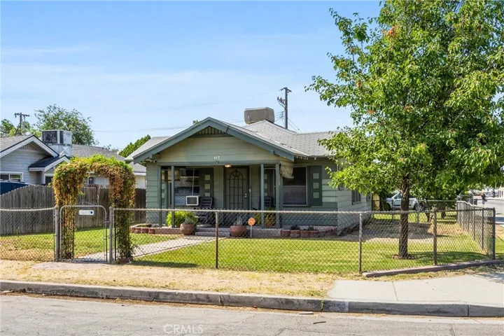 447 Ray Street, Bakersfield, California 93308