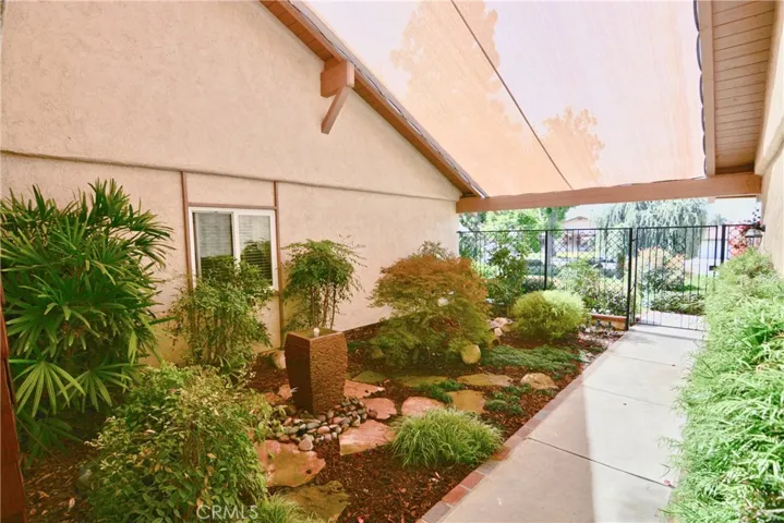 entry exiting front door