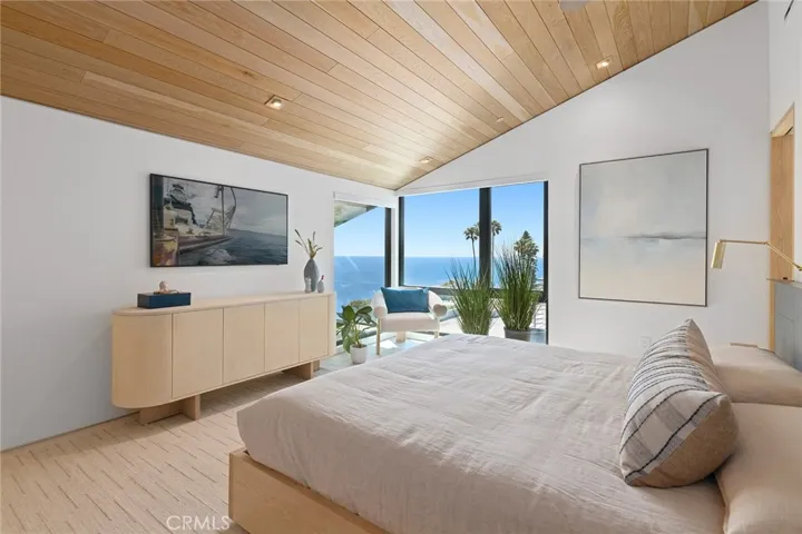 515 Alta Vista Way, Laguna Beach, California 92651