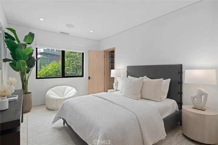 515 Alta Vista Way, Laguna Beach, California 92651