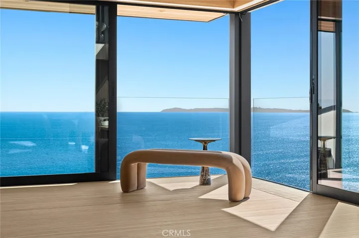 515 Alta Vista Way, Laguna Beach, California 92651