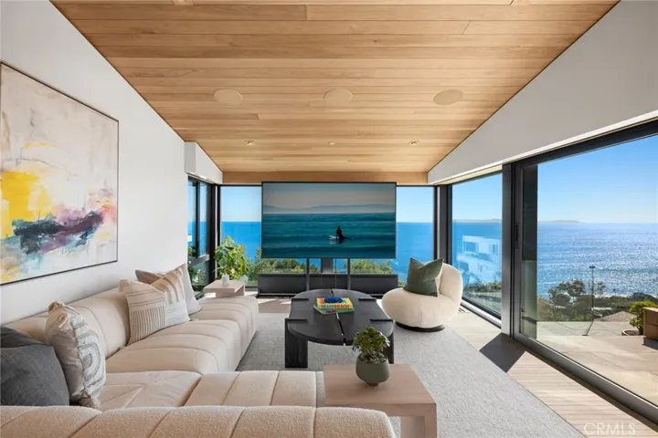 515 Alta Vista Way, Laguna Beach, California 92651