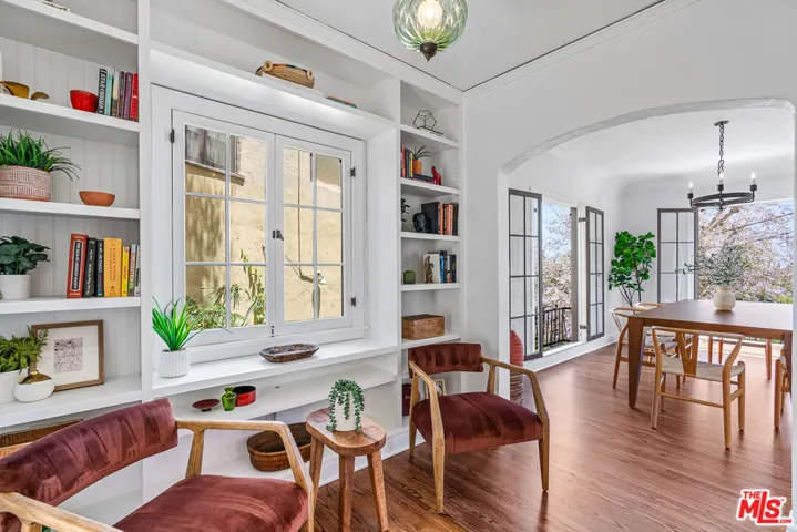 6211 Winans Drive, Los Angeles, California 90068