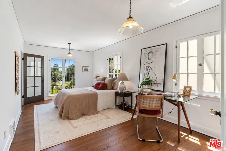 6211 Winans Drive, Los Angeles, California 90068