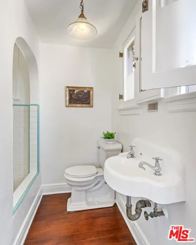 6211 Winans Drive, Los Angeles, California 90068