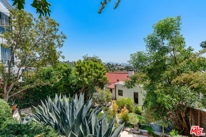6211 Winans Drive, Los Angeles, California 90068
