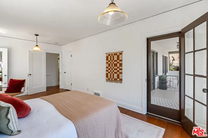 6211 Winans Drive, Los Angeles, California 90068