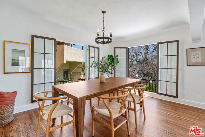 6211 Winans Drive, Los Angeles, California 90068