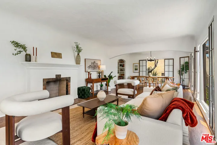 6211 Winans Drive, Los Angeles, California 90068
