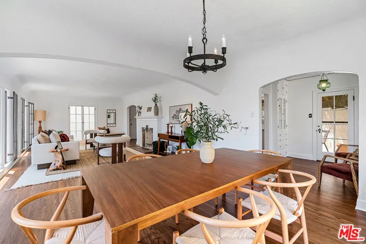6211 Winans Drive, Los Angeles, California 90068
