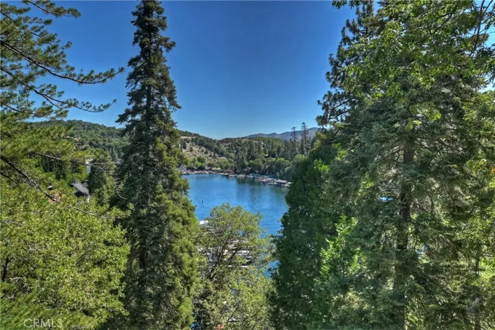 28978 Palisades Drive, Lake Arrowhead, California 92352