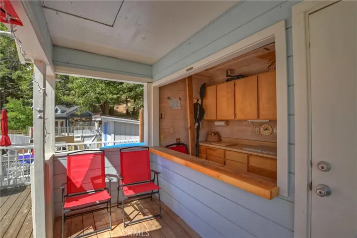 28978 Palisades Drive, Lake Arrowhead, California 92352