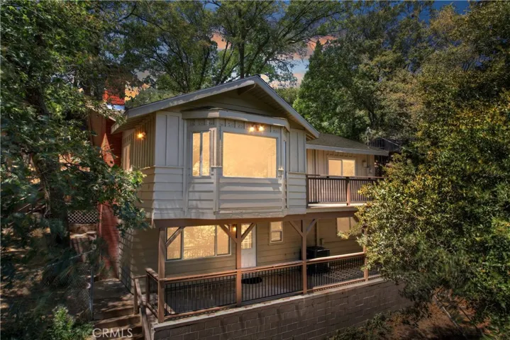 480 E Zermatt Drive, Crestline, California 92325