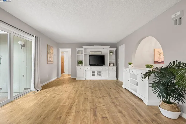 321 Simone Place, Santa Rosa, California 94509-3737