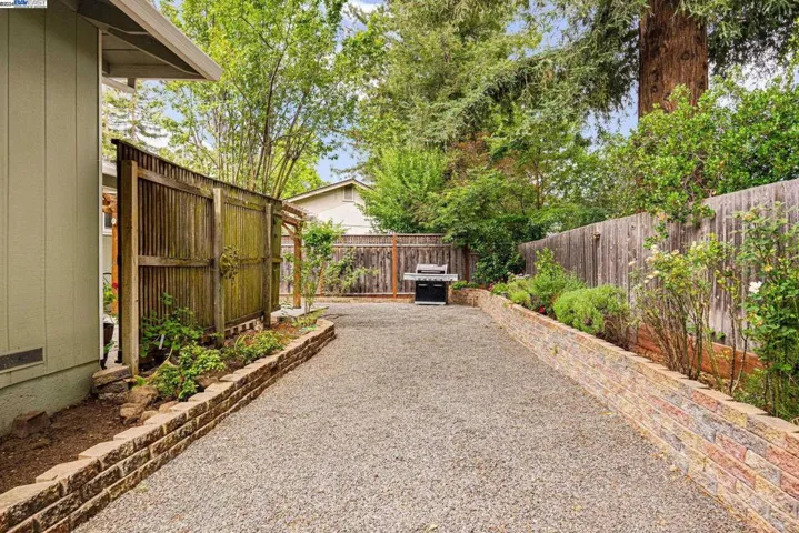 321 Simone Place, Santa Rosa, California 94509-3737