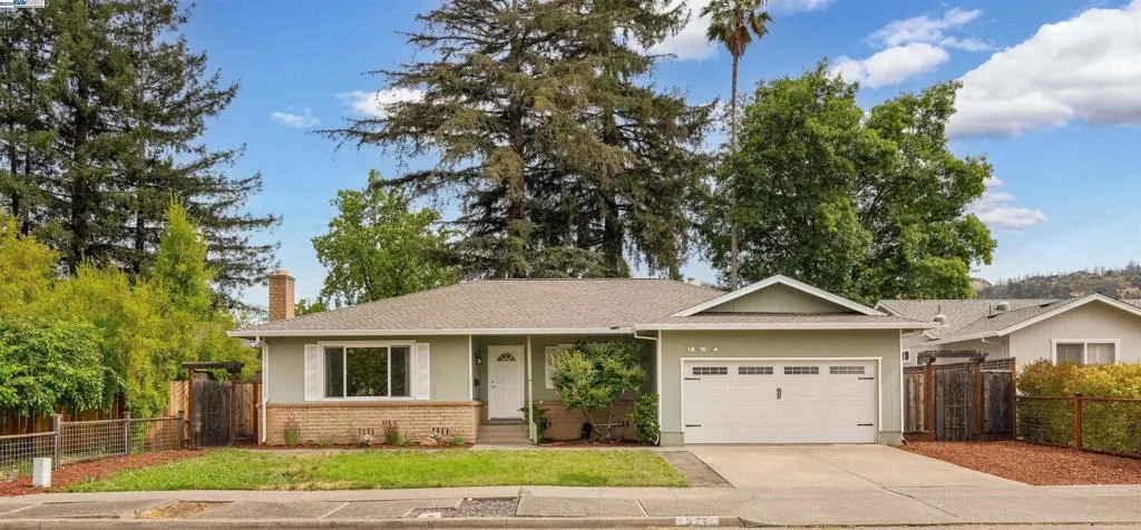321 Simone Place, Santa Rosa, California 94509-3737