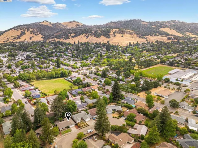 321 Simone Place, Santa Rosa, California 94509-3737