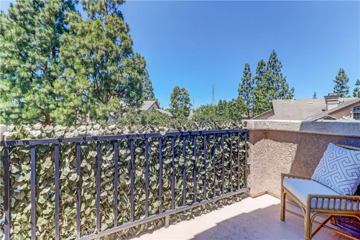 2nd balcony