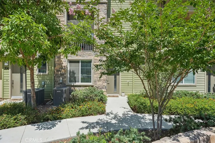 630 Savi Drive 103, Corona, California 92878
