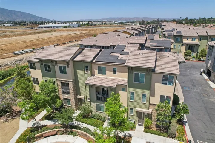 630 Savi Drive 103, Corona, California 92878