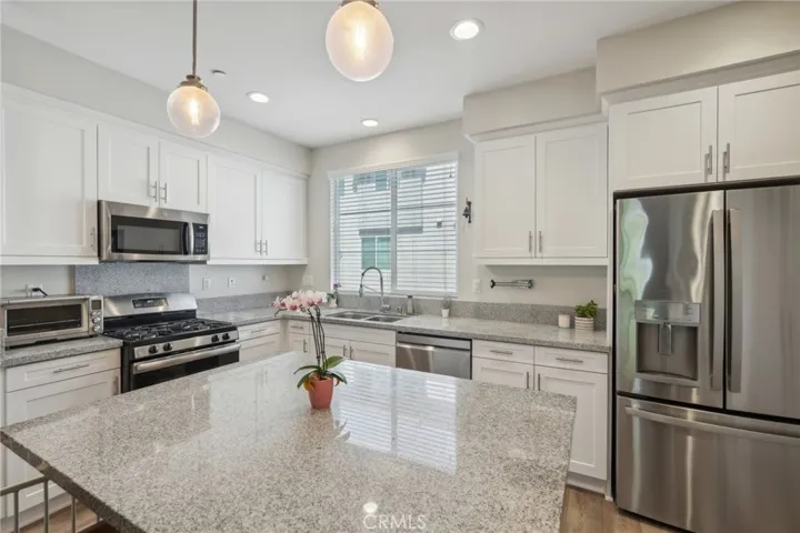 630 Savi Drive 103, Corona, California 92878