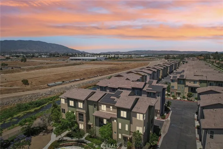 630 Savi Drive 103, Corona, California 92878