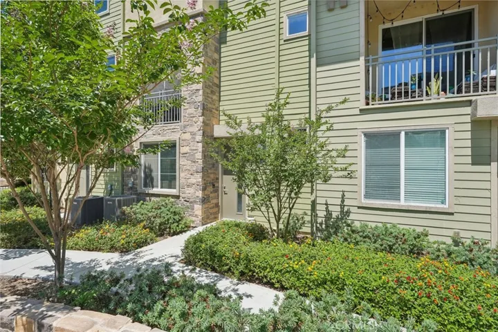 630 Savi Drive 103, Corona, California 92878