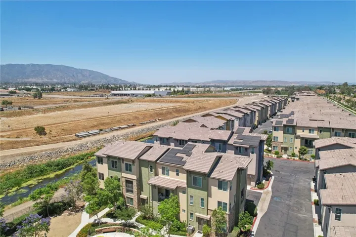 630 Savi Drive 103, Corona, California 92878