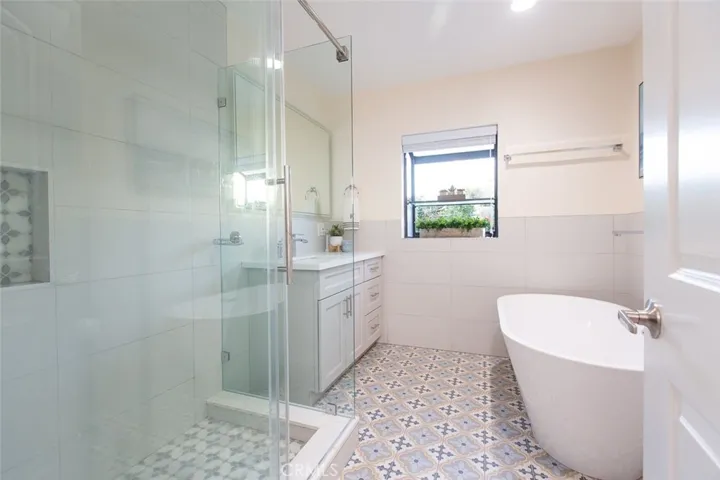 2715 Madrillo Court, Pasadena, California 91107