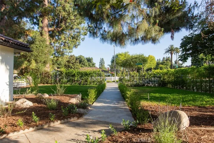 2715 Madrillo Court, Pasadena, California 91107
