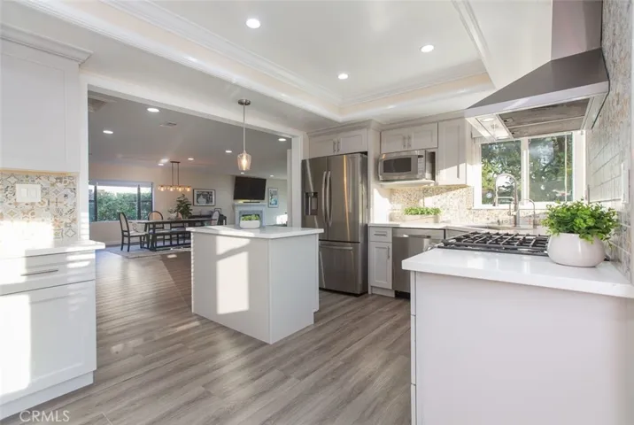 2715 Madrillo Court, Pasadena, California 91107