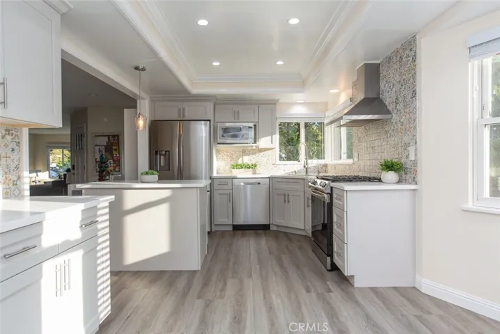 2715 Madrillo Court, Pasadena, California 91107