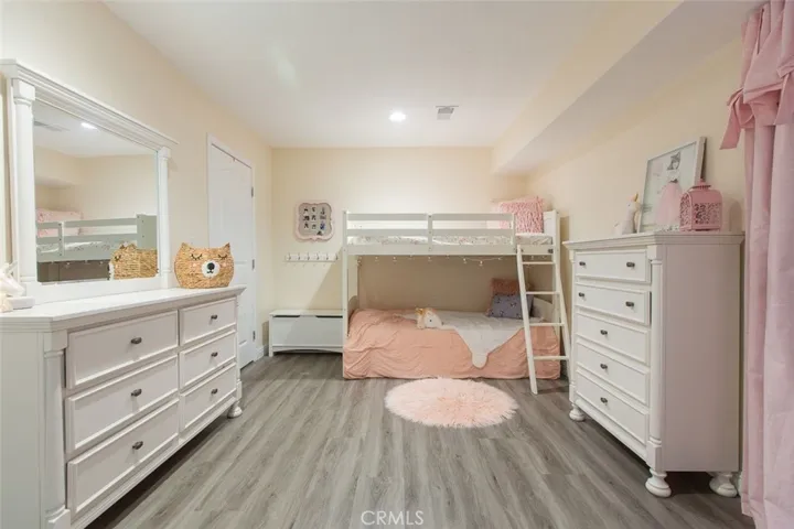 2715 Madrillo Court, Pasadena, California 91107