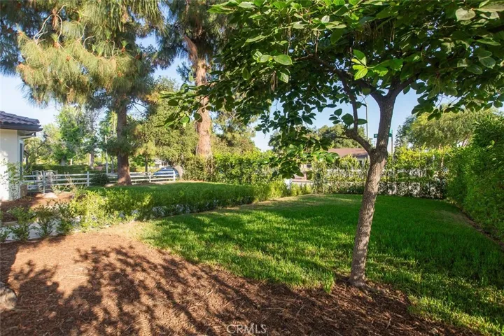 2715 Madrillo Court, Pasadena, California 91107