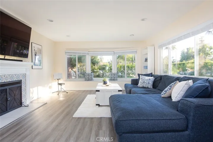 2715 Madrillo Court, Pasadena, California 91107