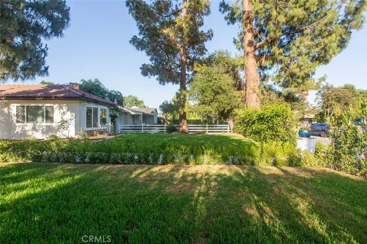 2715 Madrillo Court, Pasadena, California 91107